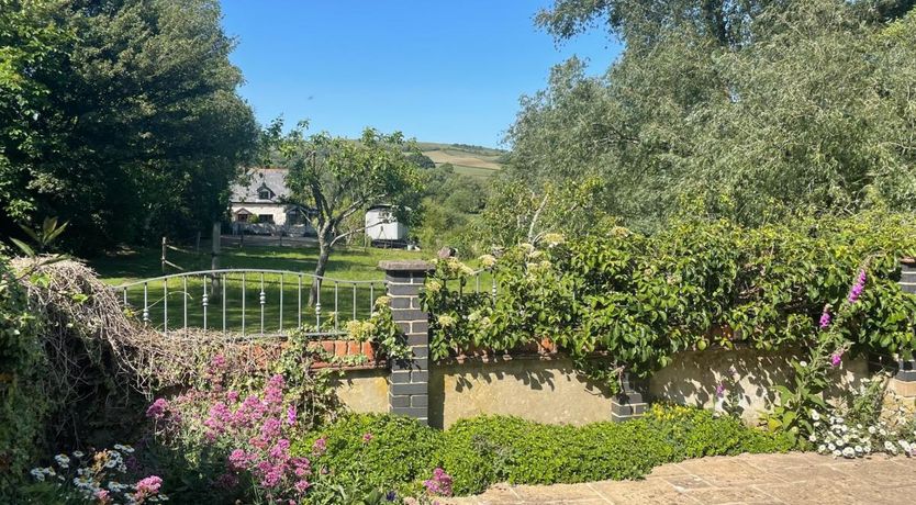 Photo of 2 Bed in Alverstone