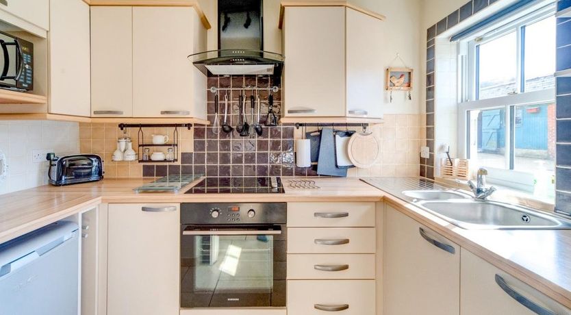 Photo of 2 Bed in Alverstone