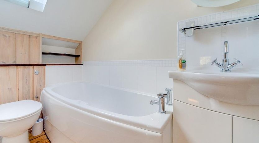 Photo of 2 Bed in Alverstone