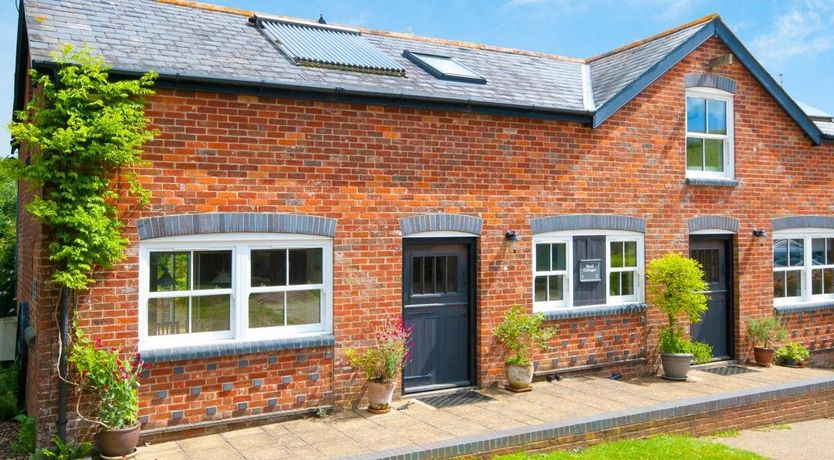 Photo of 2 Bed in Alverstone