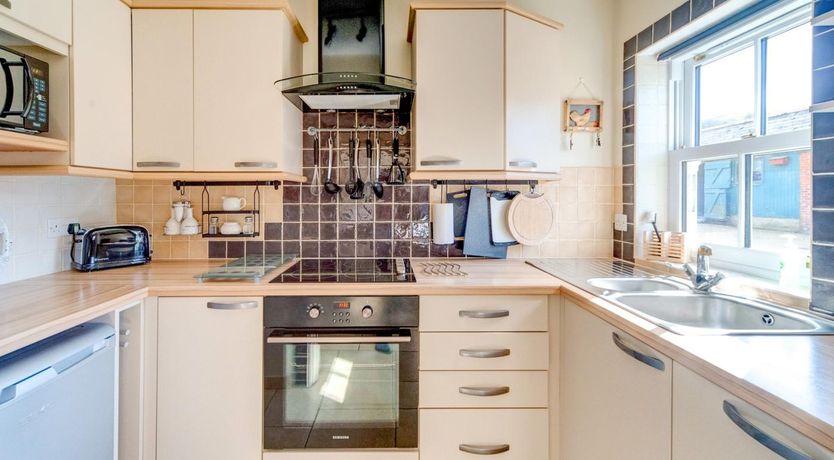 Photo of 2 Bed in Alverstone