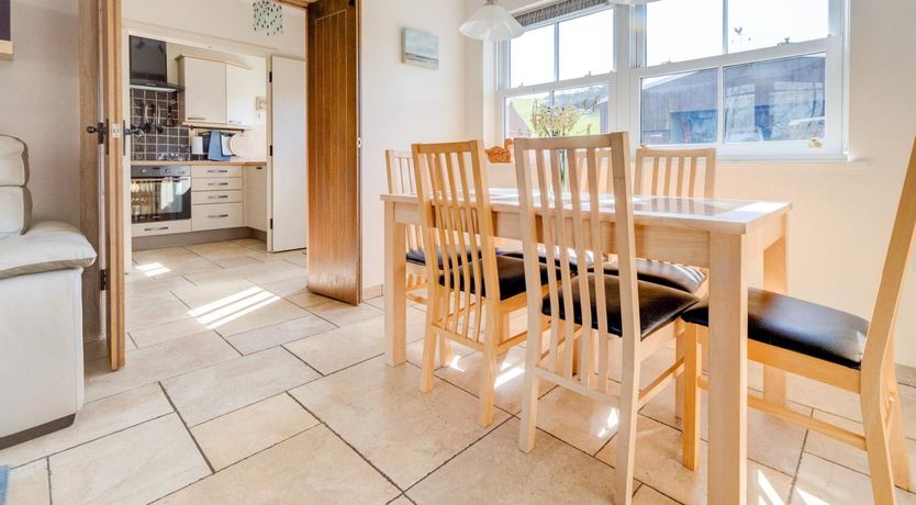 Photo of 2 Bed in Alverstone