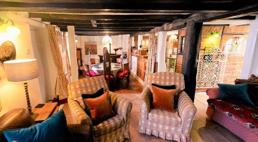 Photo of 4 Bed in Godshill