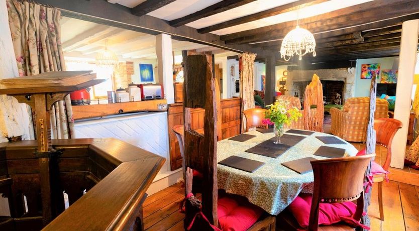 Photo of 4 Bed in Godshill