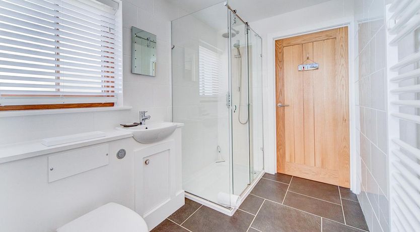 Photo of 2 Bed in Cowes