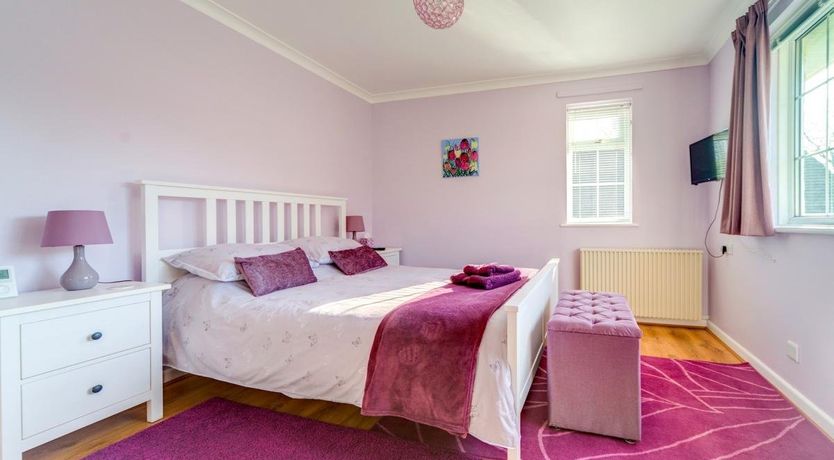 Photo of 2 Bed in Brighstone