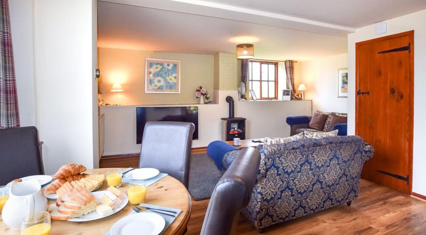 Photo of 2 Bed in Godshill