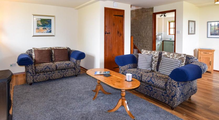 Photo of 2 Bed in Godshill