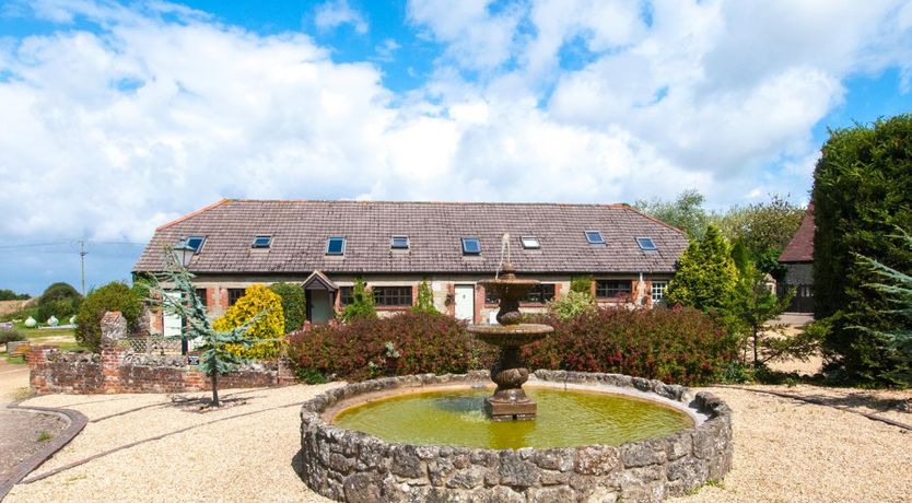 Photo of 2 Bed in Godshill