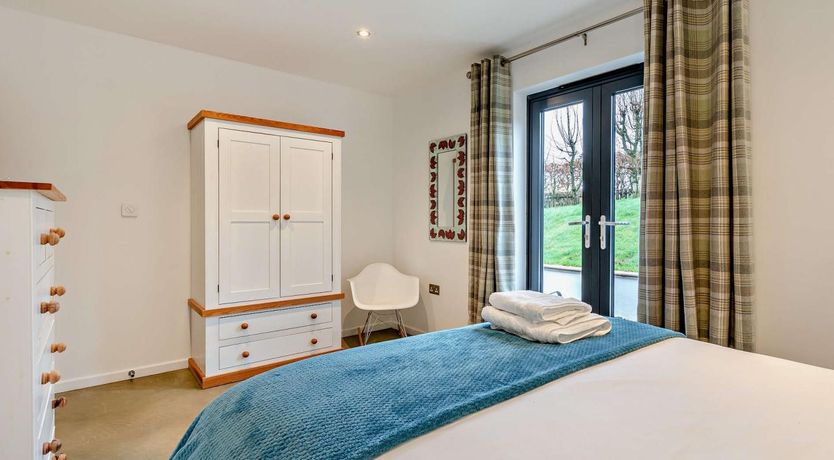 Photo of 2 Bed in Holsworthy