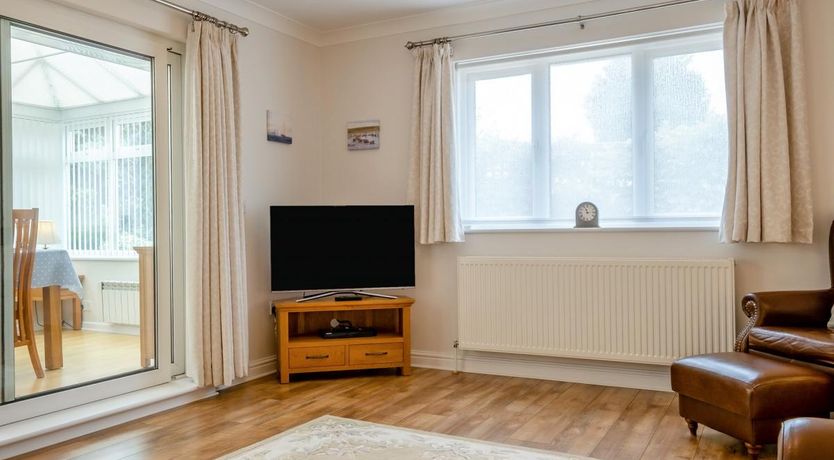 Photo of 2 Bed in Freshwater