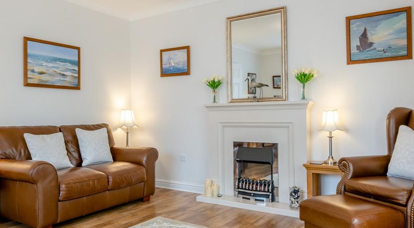 Photo of 2 Bed in Freshwater