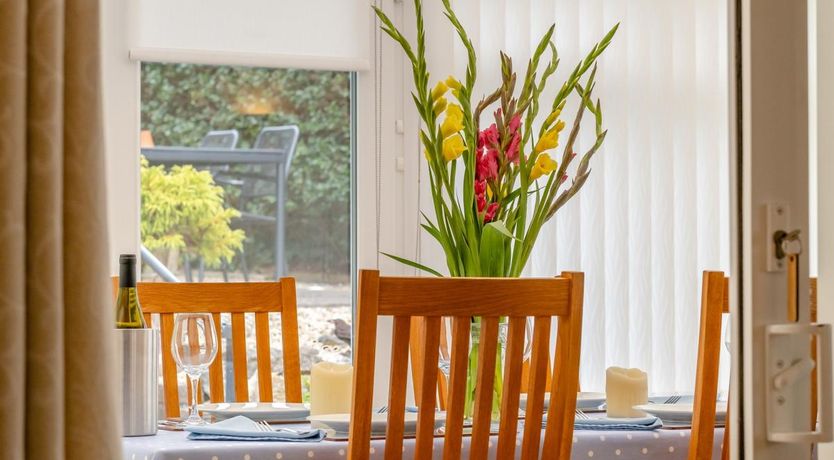 Photo of 2 Bed in Freshwater