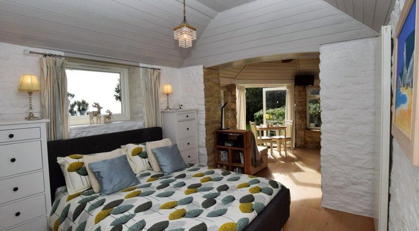 Photo of 1 Bed in Worth Matravers