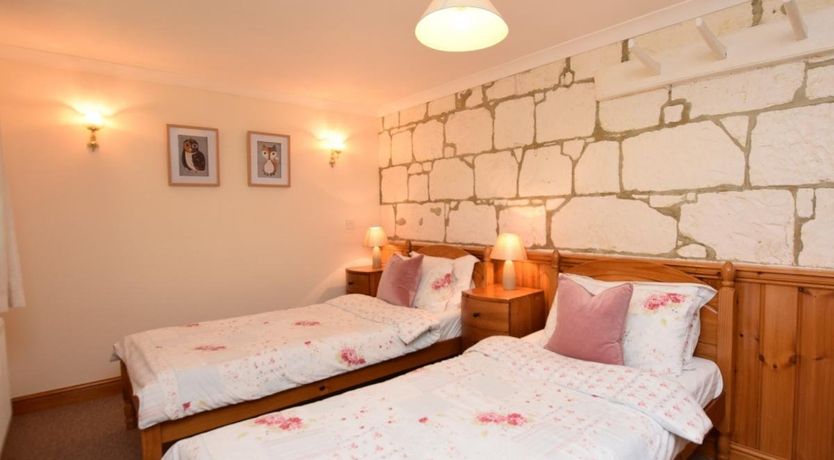 Photo of 3 Bed in Merstone