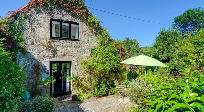 Photo of in Godshill (IC019)