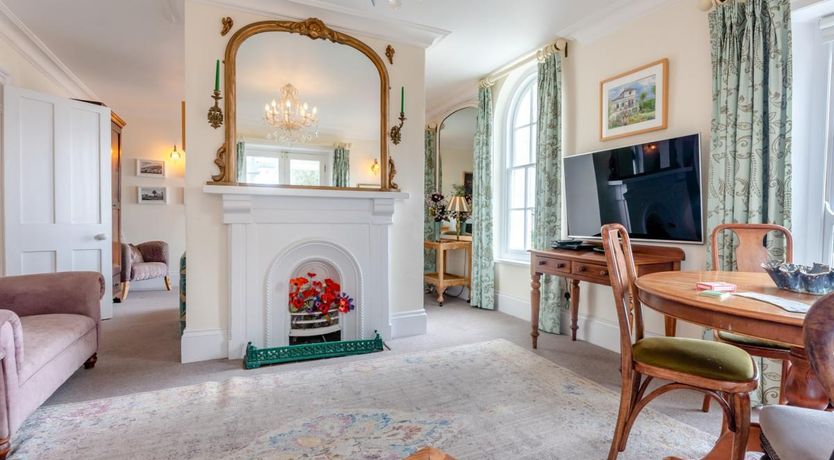 Photo of 3 Bed in Ventnor