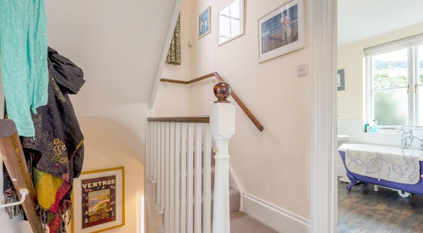 Photo of 3 Bed in Ventnor