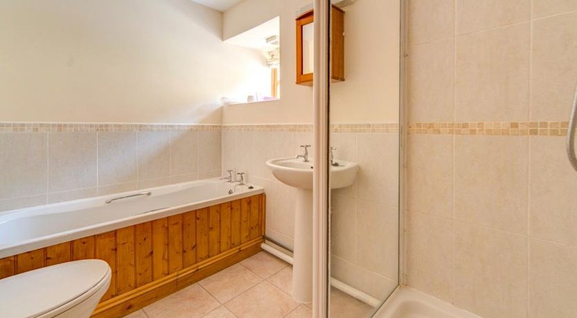 Photo of 2 Bed in Merstone