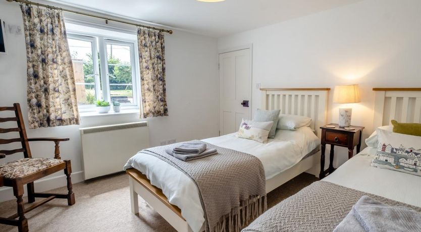 Photo of 3 Bed in Brook