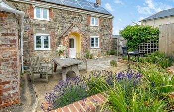 3 Bed in Brook Holiday Cottage