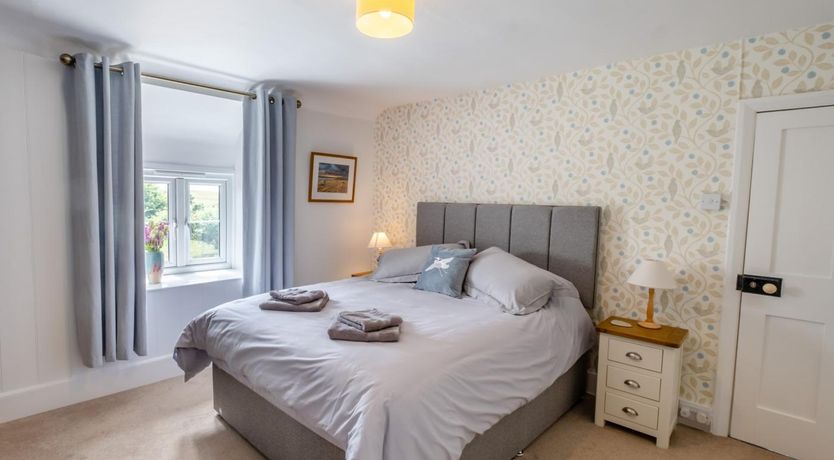 Photo of 3 Bed in Brook