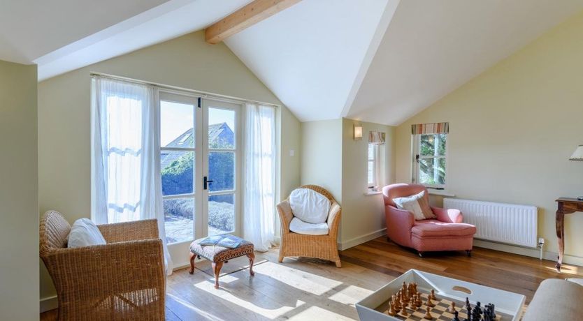 Photo of 4 Bed in Worth Matravers