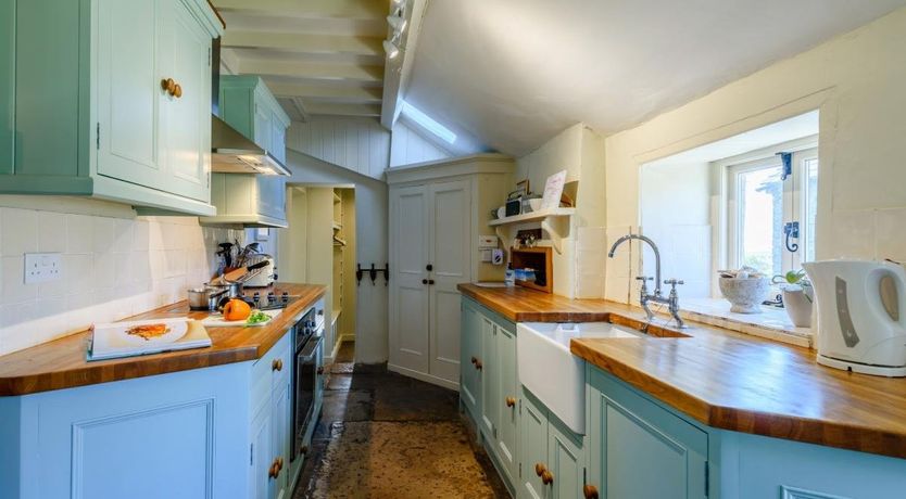 Photo of 4 Bed in Worth Matravers