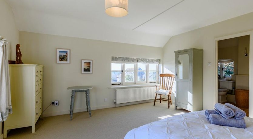 Photo of 4 Bed in Worth Matravers