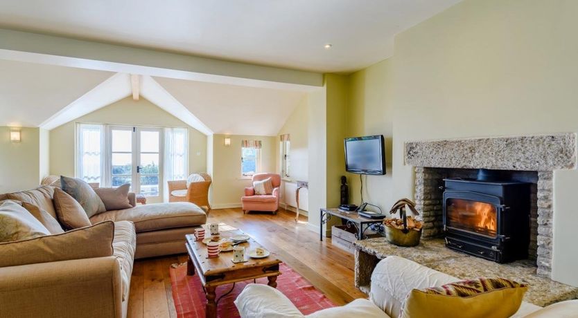 Photo of 4 Bed in Worth Matravers