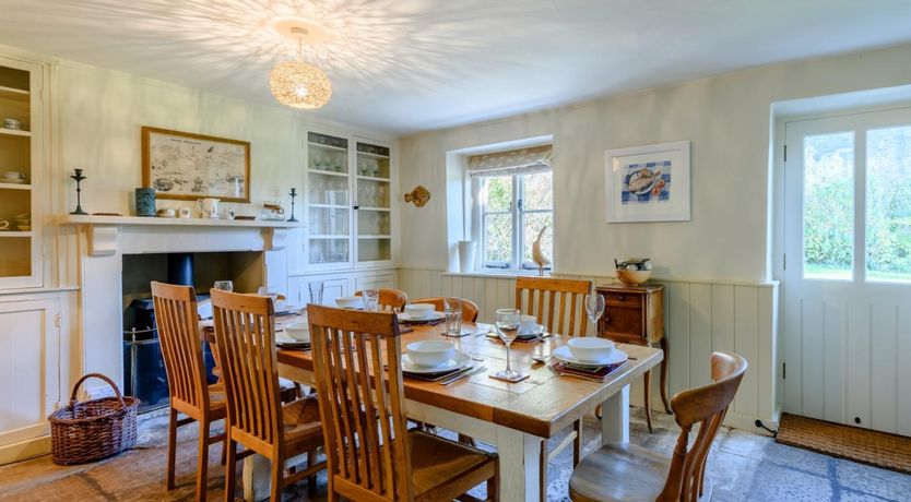 Photo of 4 Bed in Worth Matravers