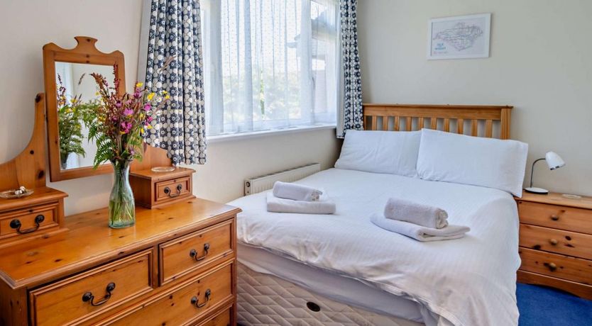 Photo of 4 Bed in Shanklin