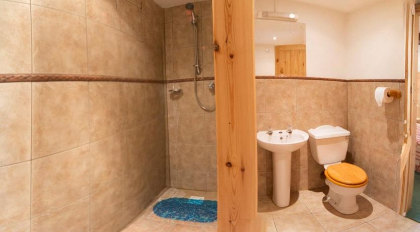 Photo of 1 Bed in Godshill