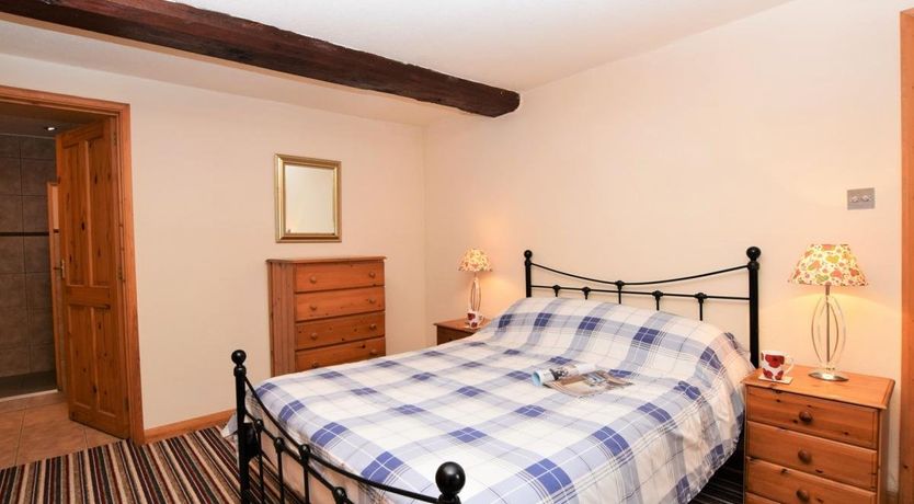 Photo of 1 Bed in Godshill