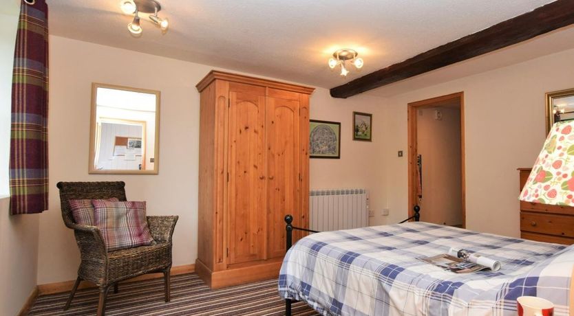 Photo of 1 Bed in Godshill