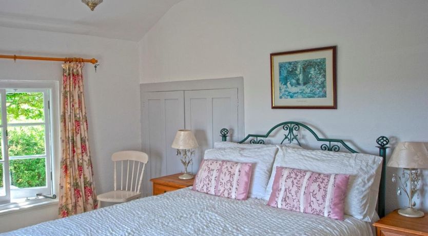 Photo of 3 Bed in Borthwood