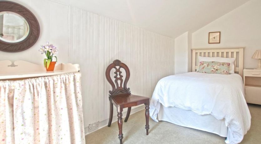 Photo of 3 Bed in Borthwood