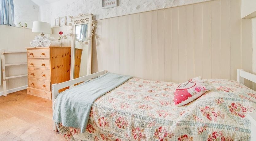 Photo of 3 Bed in Worth Matravers