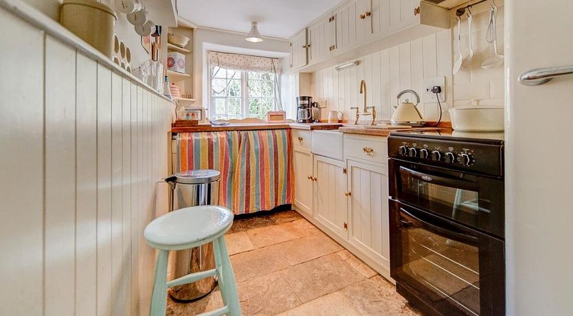 Photo of 3 Bed in Worth Matravers