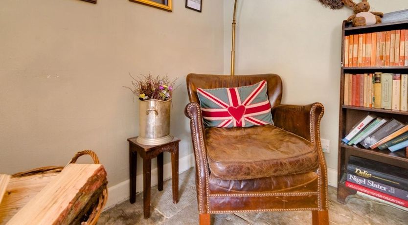 Photo of 3 Bed in Worth Matravers