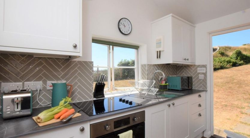 Photo of 1 Bed in Freshwater