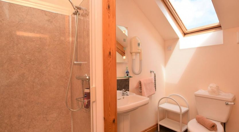 Photo of 2 Bed in Godshill