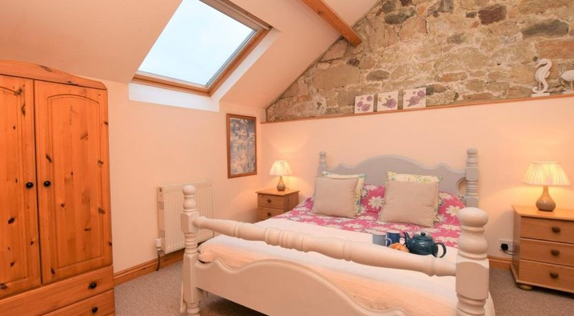 Photo of 2 Bed in Godshill