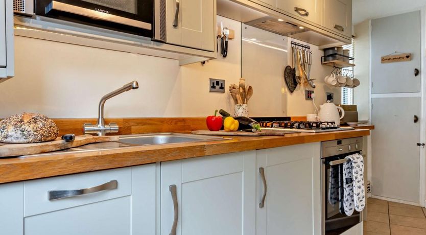 Photo of 3 Bed in Swanage