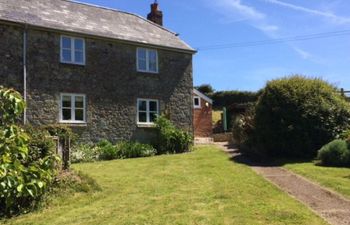 in Roud (IC046) Holiday Cottage
