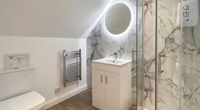 Photo of 3 Bed in Brighstone