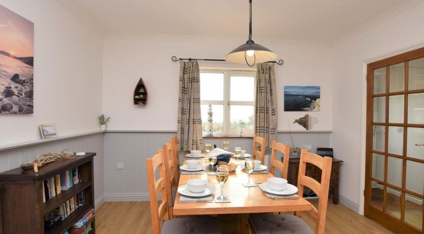 Photo of 3 Bed in Brighstone