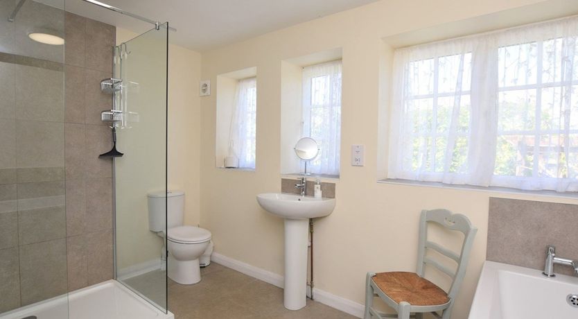 Photo of 3 Bed in Newchurch