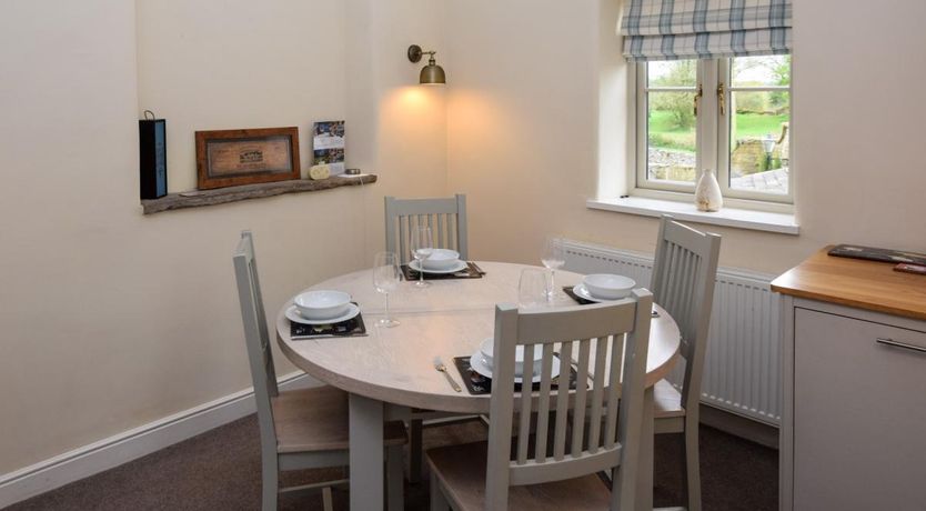 Photo of 2 Bed in High Casterton