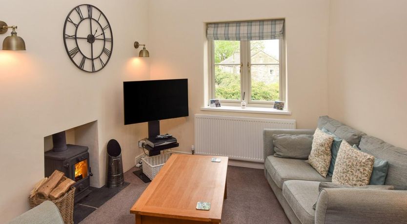 Photo of 2 Bed in High Casterton